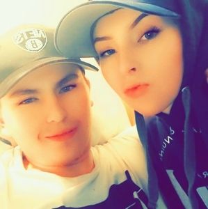 Meet your Posher, Brady